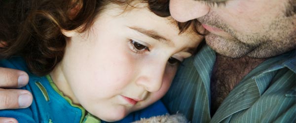 kako-pomoci-deci-sa-traumom